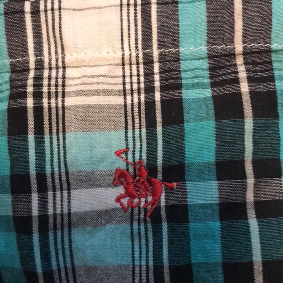 Knights of the Round Table Men’s button up shirt.  Plaid size large. - Picture 6 of 6